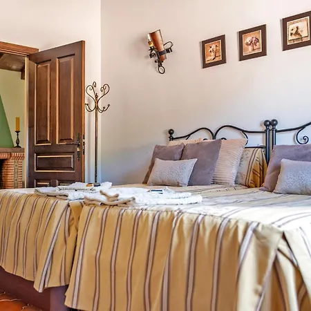 Country house Cr El Portezuelo Boutique Experience Fuenlabrada de los Montes